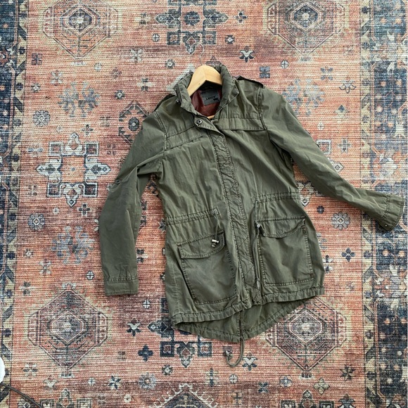 Levi’s Army Green Cotton Parachute Parka - Picture 2 of 11